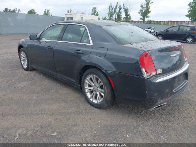 2C3CCAAGXGH243010 Chrysler 300