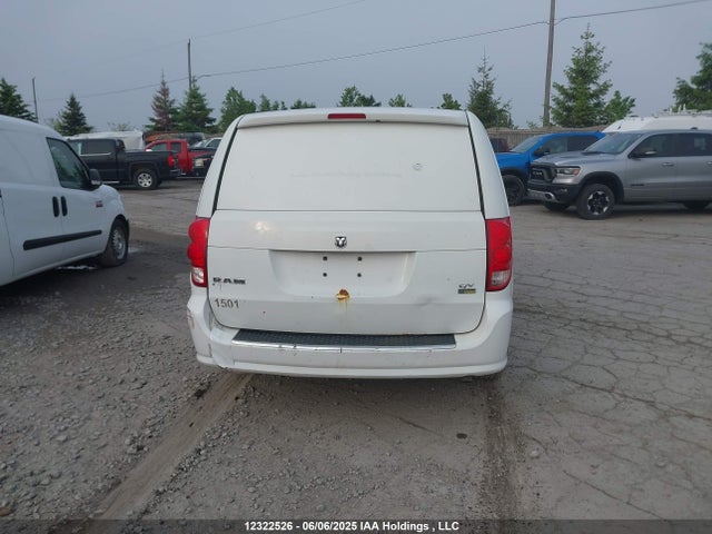 RAM 2015 2015 2C4JRGAG4FR669742 Image 15