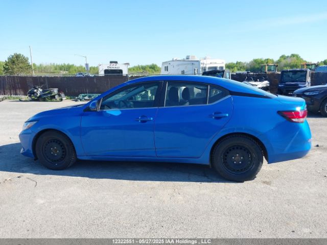3N1AB8CV8NY299886 Nissan Sentra