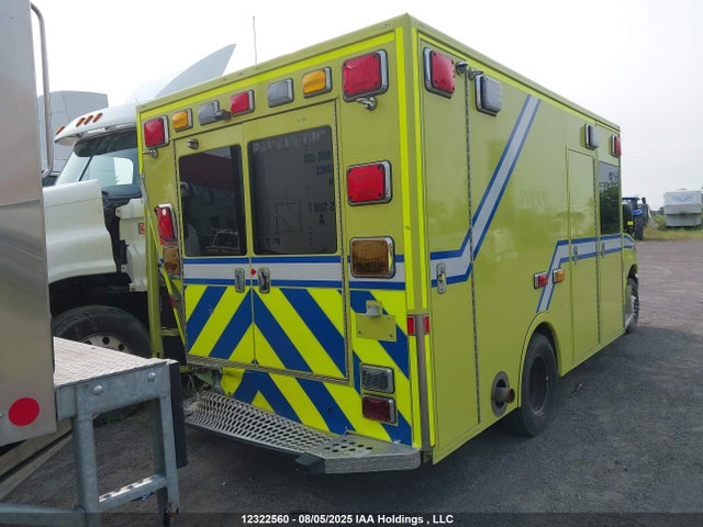 Продаж на аукціоні авто 2022 Ford Econoline E350 Super Duty Cutaway Van, vin: 1FDWE3FN7NDC03785, номер лоту: 12322560