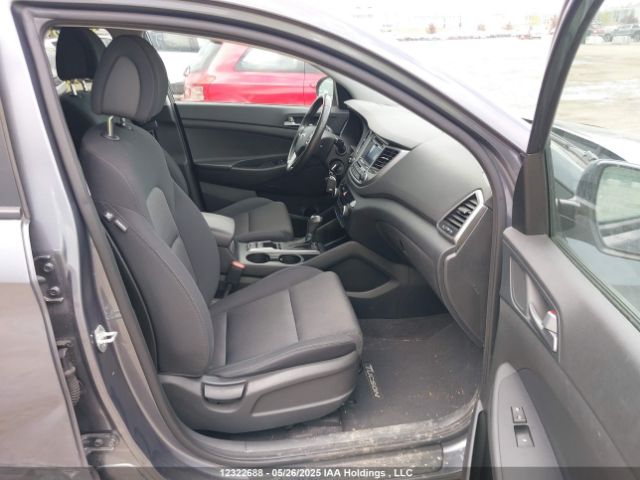 KM8J3CA4XHU298362 Hyundai Tucson Limited/sport And Eco/se
