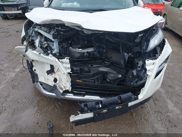 JN8BT3DD6NW273127 Nissan Rogue