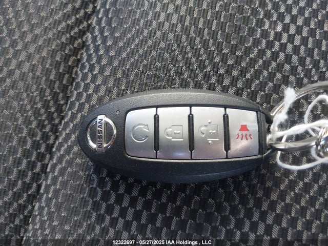 JN1BJ1CP3KW241784 Nissan 2019
