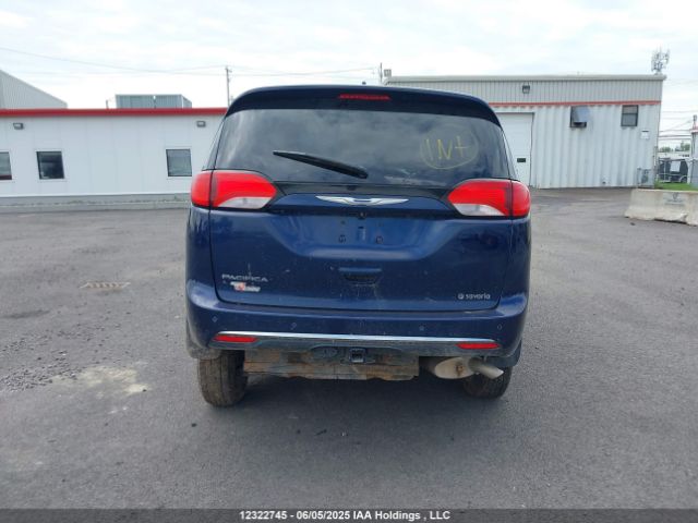 2C4RC1BG2HR730735 Chrysler Pacifica Touring L