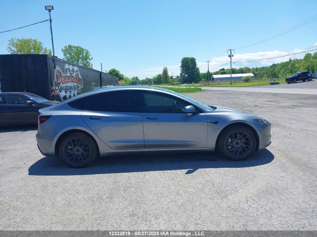 5YJ3E1EA8SF897868 Tesla MODEL 3
