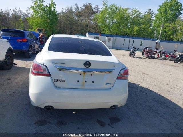 1N4AL3AP3FN876961 Nissan 2015
