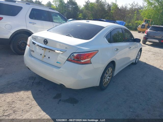 1N4AL3AP3FN876961 Nissan 2015