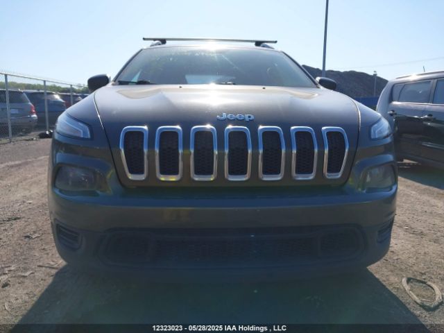 1C4PJMAS8FW699791 Jeep Cherokee Sport