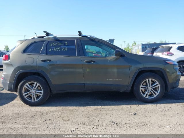 1C4PJMAS8FW699791 Jeep Cherokee Sport