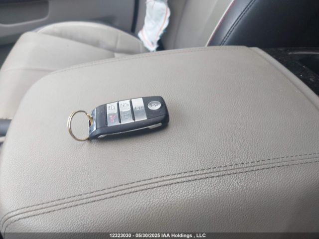 KNDMC5C16K6483827 KIA gdi lamda - ii