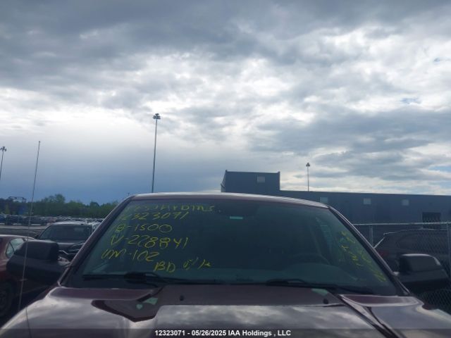 1C6RR7LM9JS228841 RAM 1500 Slt
