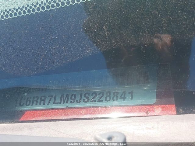 1C6RR7LM9JS228841 RAM 1500 Slt