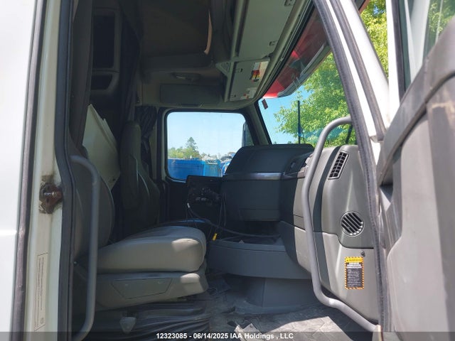Volvo d13 2020 4V4NC9EH4LN218373 Image 5