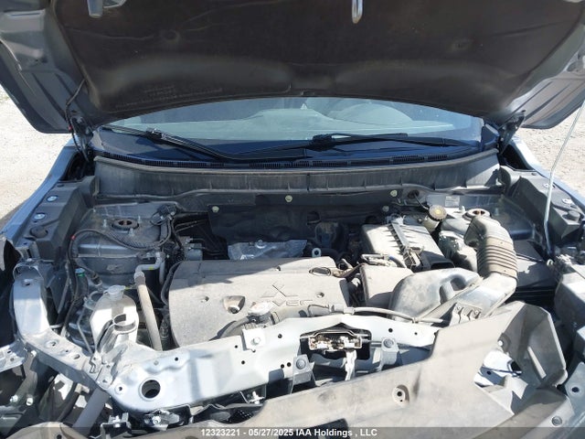 JA4AJVAW8NU605766 Mitsubishi mivec