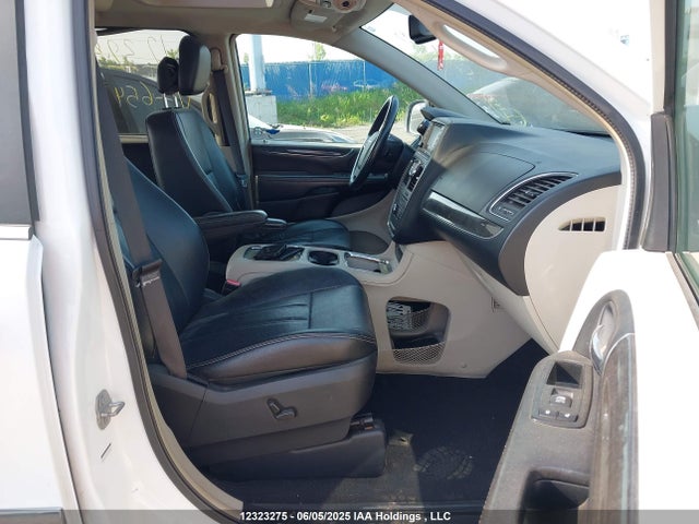 2C4RC1CG3FR654132 Chrysler Town & Country