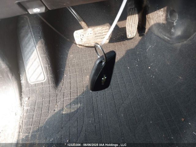 1GCPDBEK8PZ268373 Chevrolet l3b