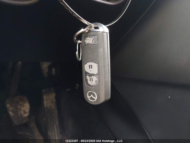 3MZBM1K70GM260643 Mazda pe