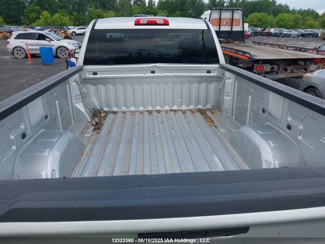 3GCNYAEFXMG157943 Chevrolet l82 - di, alum, gen 5, var 1