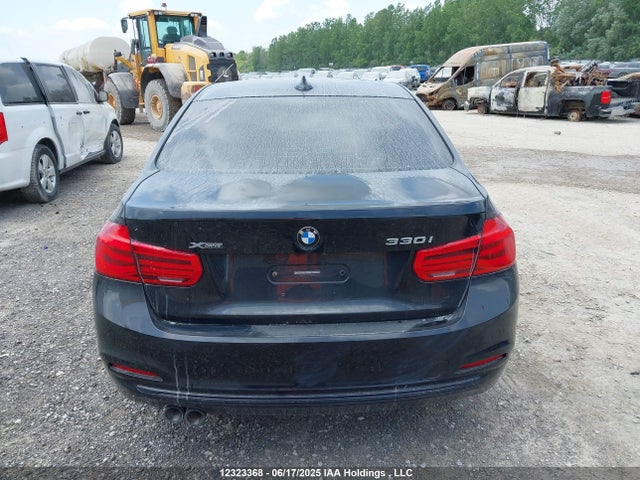 BMW 330I 2018 WBA8D9G56JNU69219 Image 17