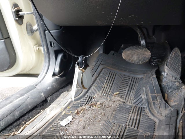 Продаж на аукціоні авто 2015 Mini 3 Door Cooper, vin: WMWXM5C50FT939371, номер лоту: 12323421