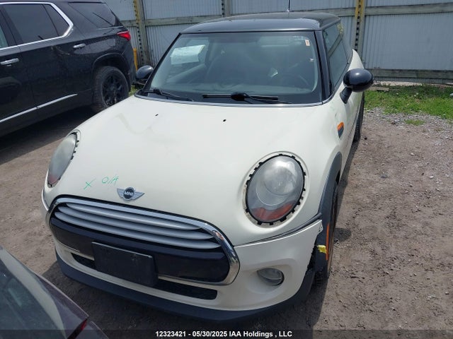 Продаж на аукціоні авто 2015 Mini 3 Door Cooper, vin: WMWXM5C50FT939371, номер лоту: 12323421