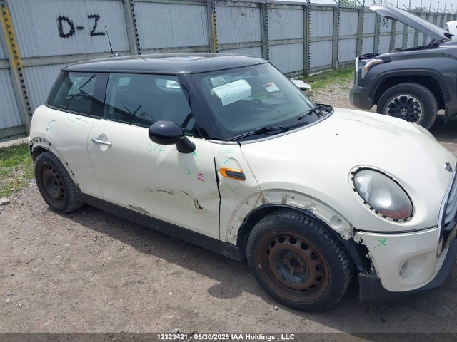 Продаж на аукціоні авто 2015 Mini 3 Door Cooper, vin: WMWXM5C50FT939371, номер лоту: 12323421