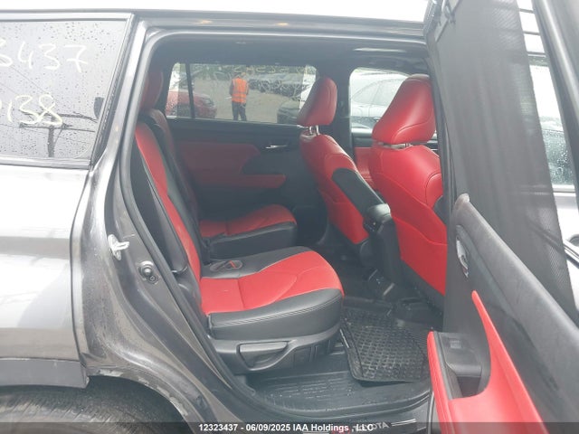 5TDLZRBH0NS220138 Toyota 2gr-fks