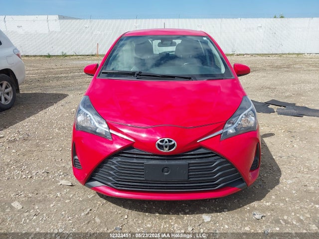 VNKKTUD30JA100226 Toyota Yaris L/le/se