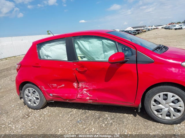 VNKKTUD30JA100226 Toyota Yaris L/le/se