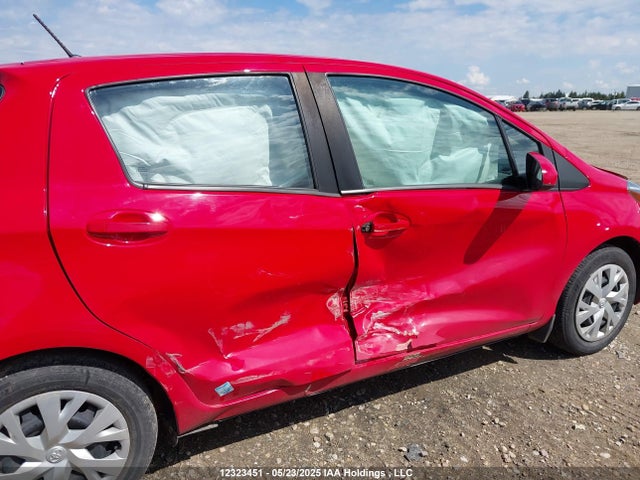 VNKKTUD30JA100226 Toyota Yaris L/le/se