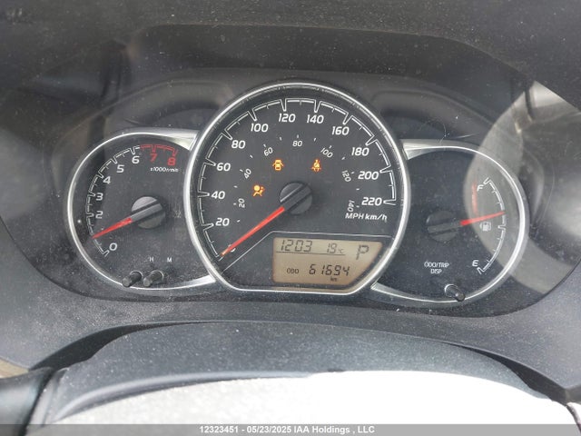 VNKKTUD30JA100226 Toyota Yaris L/le/se