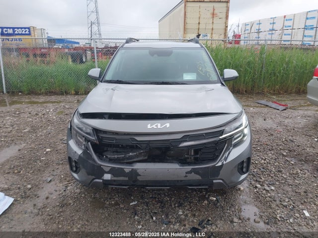 KIA Seltos 2024 KNDETCA75R7572342 Image 13