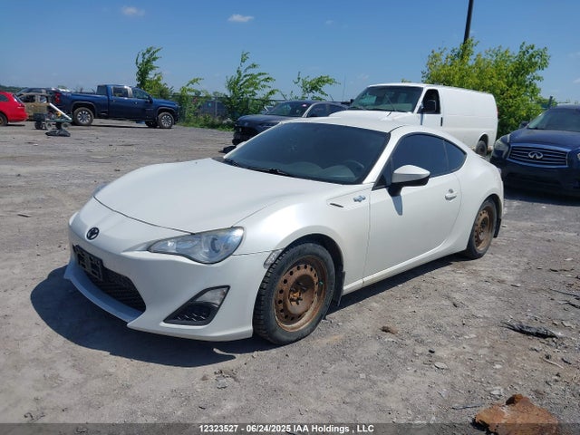 JF1ZNAA16E9708168 Scion 2014