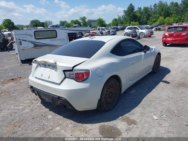 JF1ZNAA16E9708168 Scion 2014