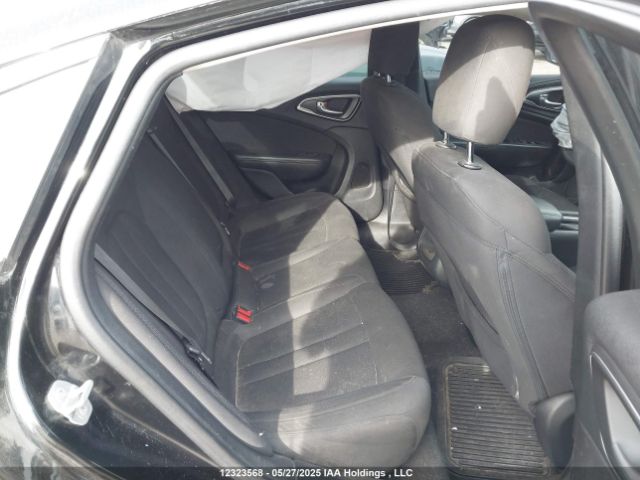 1C3CCCFB0FN645410 Chrysler 200 LX