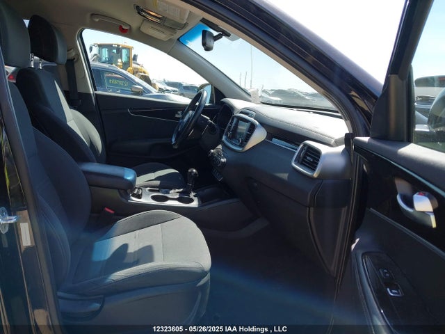 5XYPGDA5XHG209196 KIA 2017