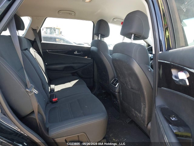 5XYPGDA5XHG209196 KIA 2017