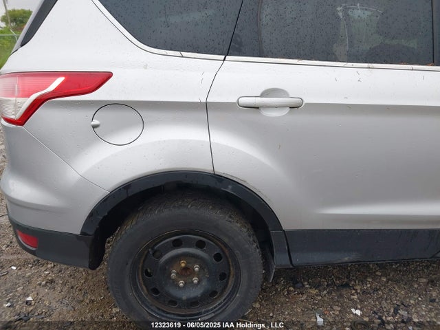 1FMCU0GX1EUA95197 Ford 2014
