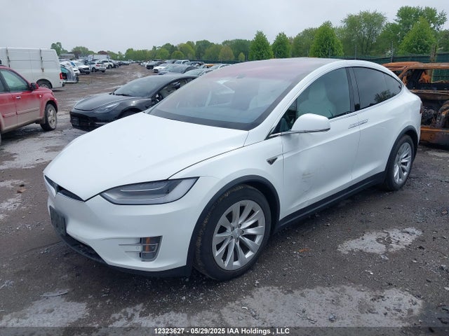 5YJXCAE27GF016276 Tesla MODEL X