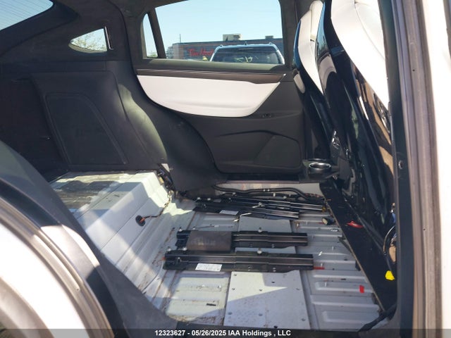 5YJXCAE27GF016276 Tesla MODEL X