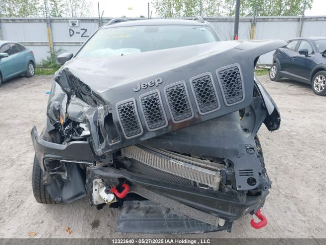 1C4PJMBX2KD274258 Jeep Cherokee Trailhawk