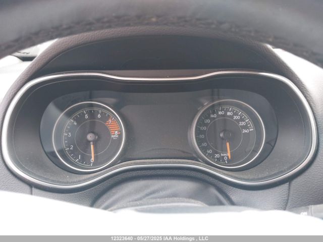 1C4PJMBX2KD274258 Jeep Cherokee Trailhawk