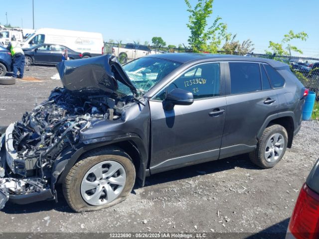 2T3B1RFV3NC296178 Toyota RAV4 LE