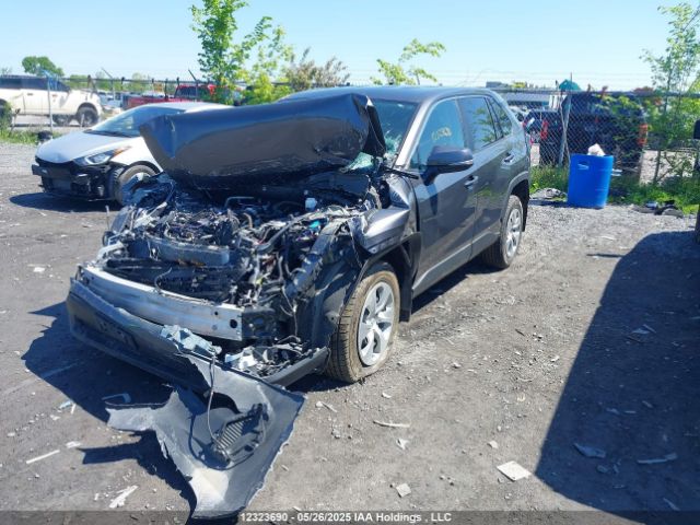 2T3B1RFV3NC296178 Toyota RAV4 LE