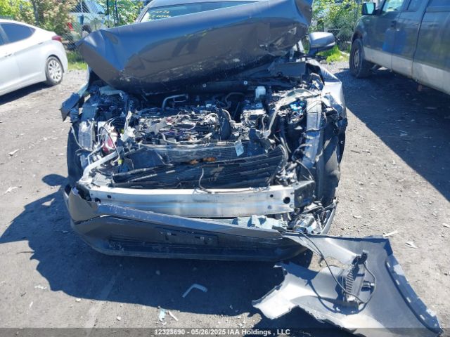 2T3B1RFV3NC296178 Toyota RAV4 LE