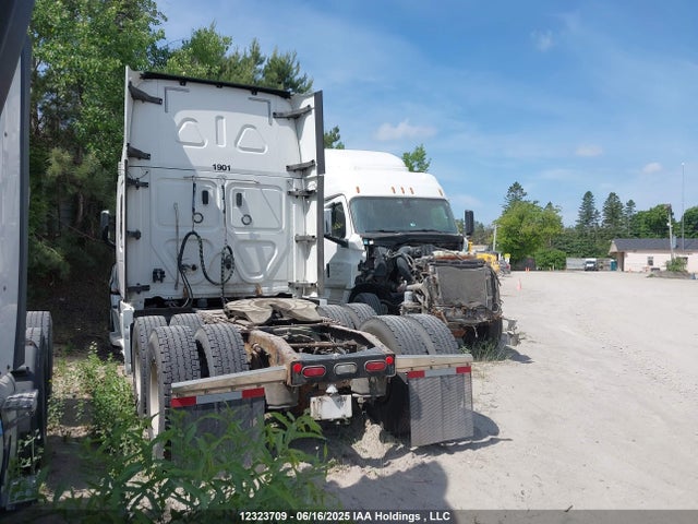 3AKJHHDR9KSJM0194 Freightliner Detroit Diesel Dd15