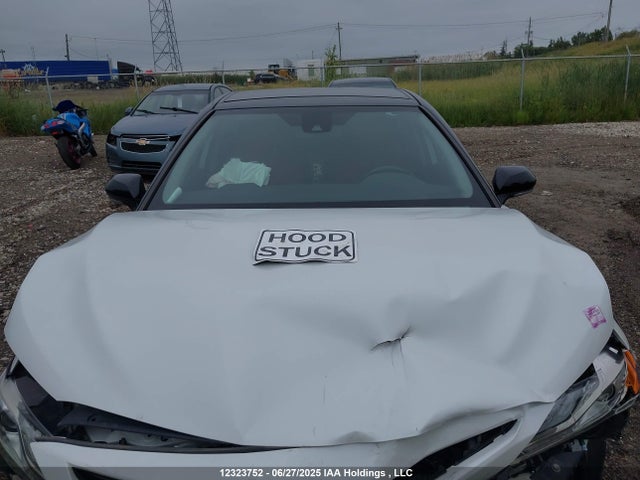 4T1B61HK9KU227133 Toyota CAMRY XSE