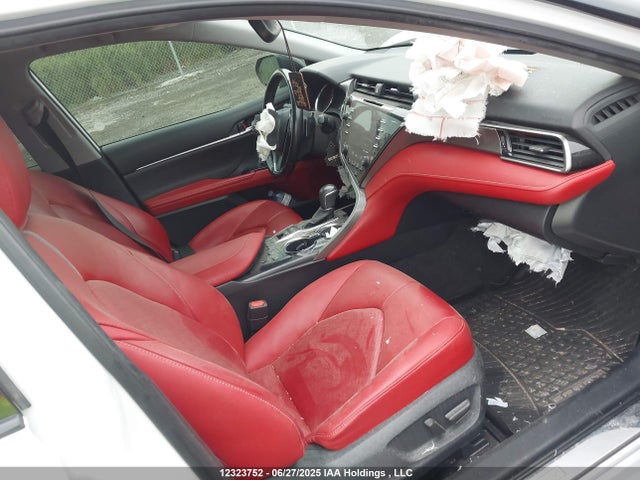 4T1B61HK9KU227133 Toyota CAMRY XSE