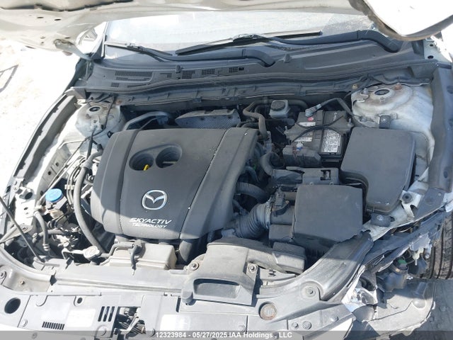 JM1BN1U79H1118108 Mazda pe