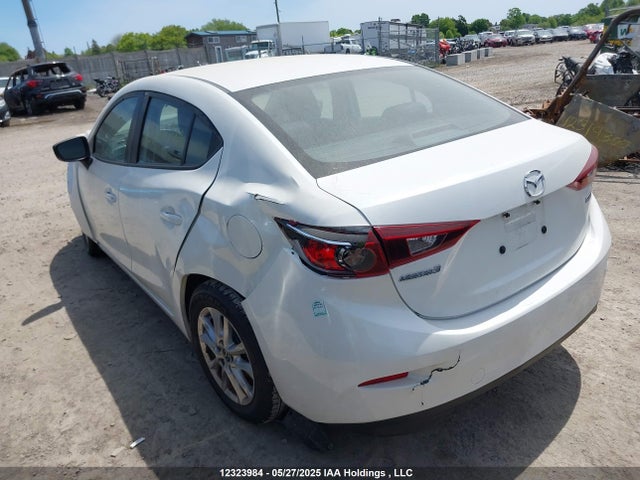 JM1BN1U79H1118108 Mazda pe